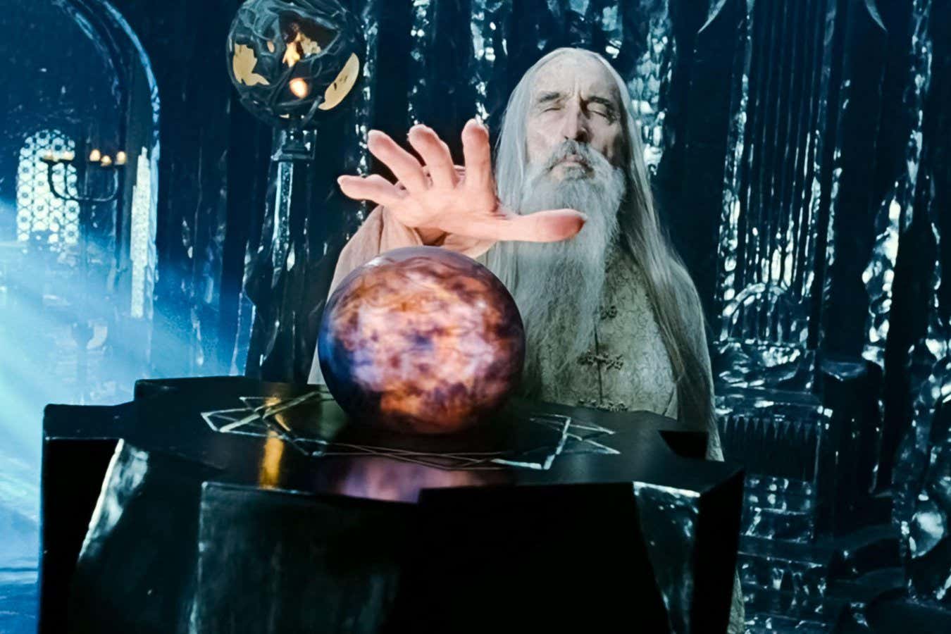 2G41YN6 USA. Christopher Lee in a scene from (C)New Line Cinema film: The Lord of the Rings: The Two Towers (2002). PLOT: While Frodo and Sam edge closer to Mordor with the help of the shifty Gollum, the divided fellowship makes a stand against Sauron's new ally, Saruman, and his hordes of Isengard. Director: Peter Jackson (Extended) Ref: LMK110-J7187-170621 Supplied by LMKMEDIA. Editorial Only. Landmark Media is not the copyright owner of these Film or TV stills but provides a service only for recognised Media outlets. pictures@lmkmedia.com