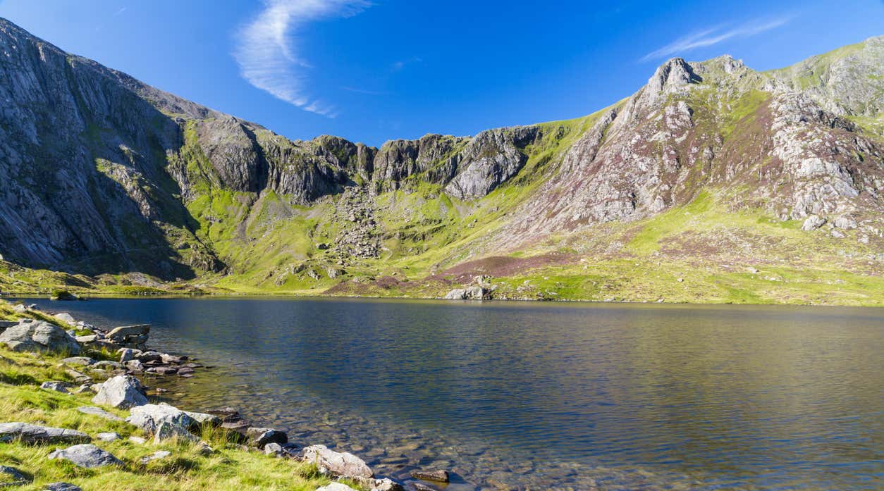 Lake Idwal and The Devilâs Kitchen, Snowdonia, Wales, United Kingdom.Lake Idwal and The Devils Kitchen, Snowdonia, Wales, United Kingdom.Lake Idwal and The Devils Kitchen, Snowdonia, Wales, United Kingdom.Lake Idwal and The Devils Kitchen, Snowdonia, Wales, United Kingdom.